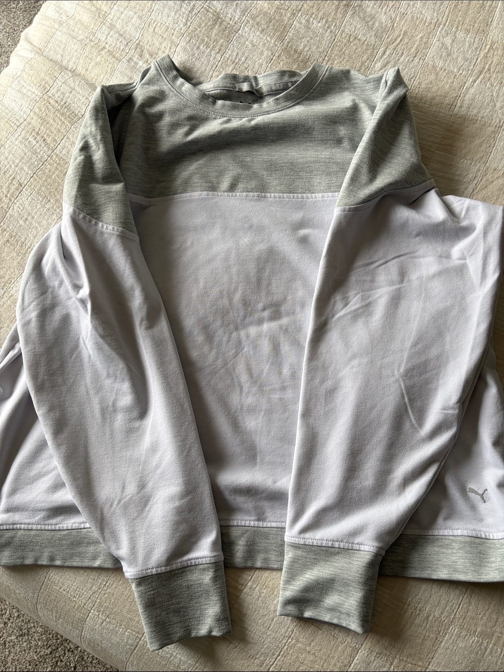 Puma women’s Golf White and Light Gray Crewneck Sweater
